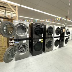 SCRATCH N DENT Washtowers - Stacked Washer Dryer Units