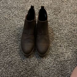 Cute brown boots