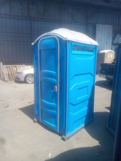Portable restroom