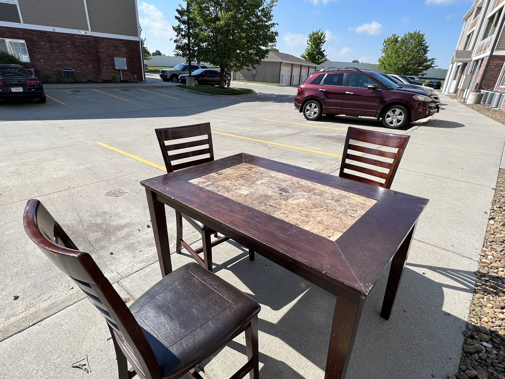 Dining Room Table 