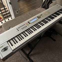 Korg Triton LE88 Digital Workstation Keyboard