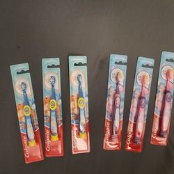 Boys And Girls Toothbrushes
