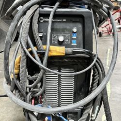 LA WAREHOUSE MOVING SALE - MILLER WELDING SYNCROWAVE 300 WELDER