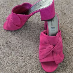 Womens Shoes Size 7.5