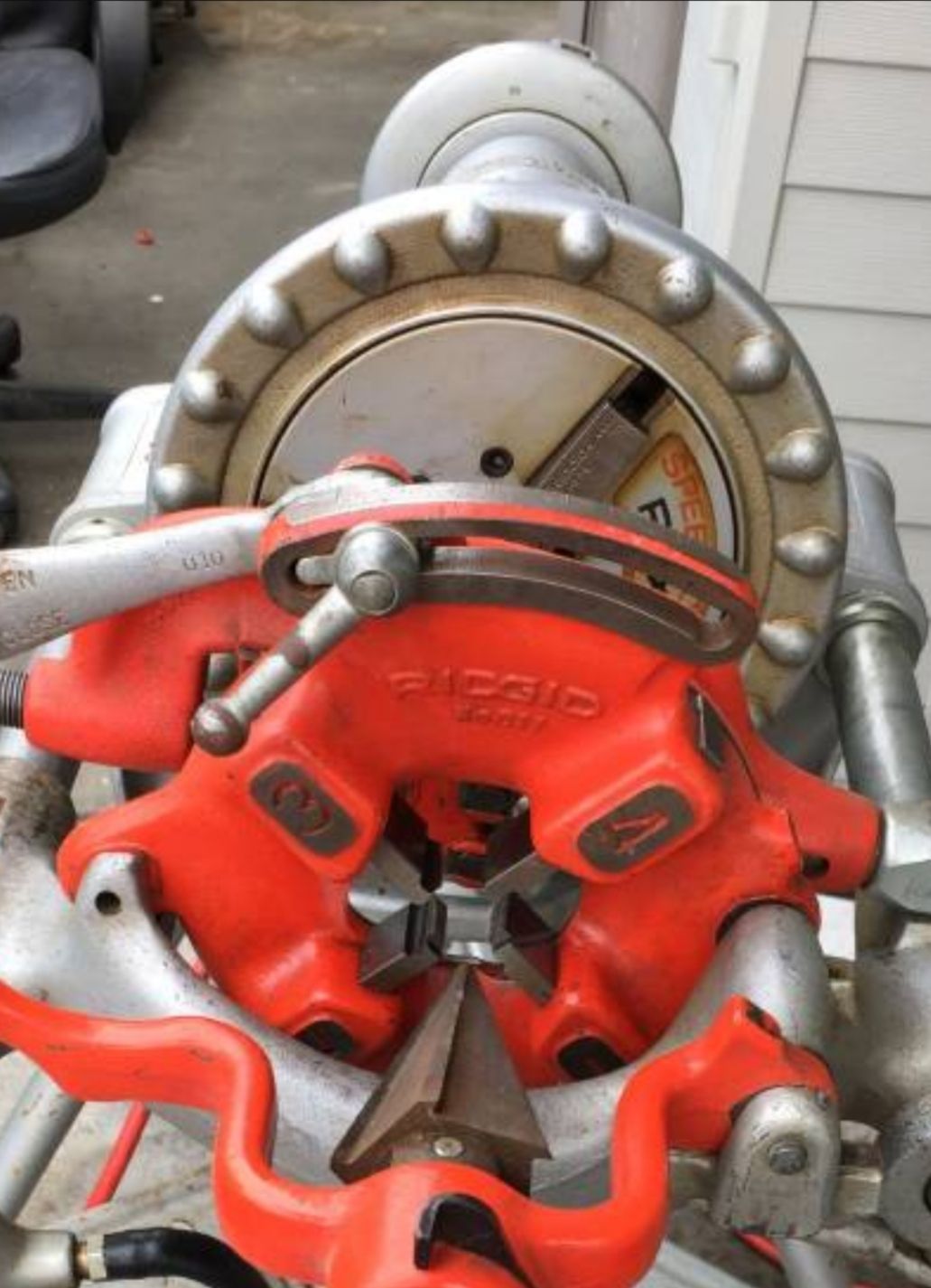 Ridgid 300 Pipe Threading Machine