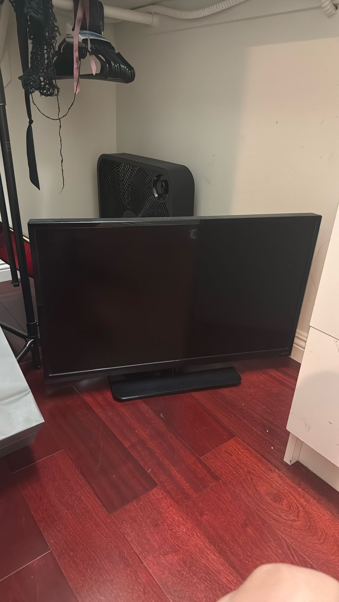 brand new flatscreen TV
