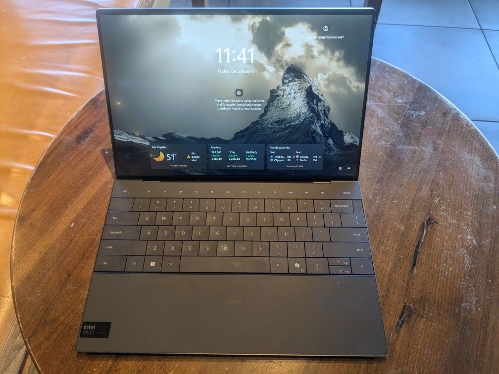 Dell XPS 13 9340 - 12 Month Warranty - 13.4" FHD+ - Intel Core Ultra 7 - Evo Edition - 16GB Memory - Intel Arc Graphics - 512GB SSD - Graphite