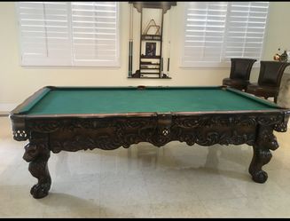 Beautiful Custom Made 8 ft. Professional Pool Table
