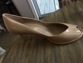 Stuart weitzman pumps 10