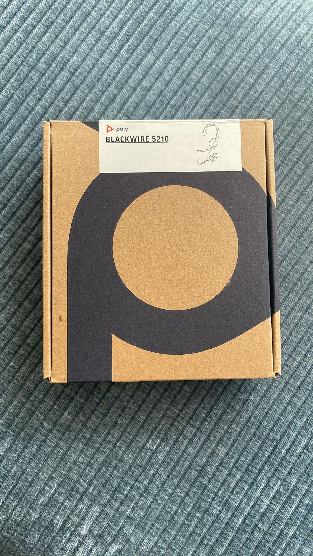 Poly Blackwire 5210 Headset.