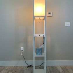 Floor lamp Worh Shelves And Charging Ports 