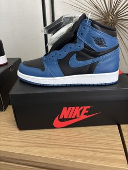 Air Jordan 1 “dark Marina Blue”