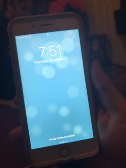 Package deal for 2 iPhone 7plus in mint condition 450 obo