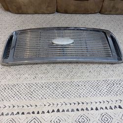 Ford FD SUPER DUTY Y-FDGR439 05 On Grille