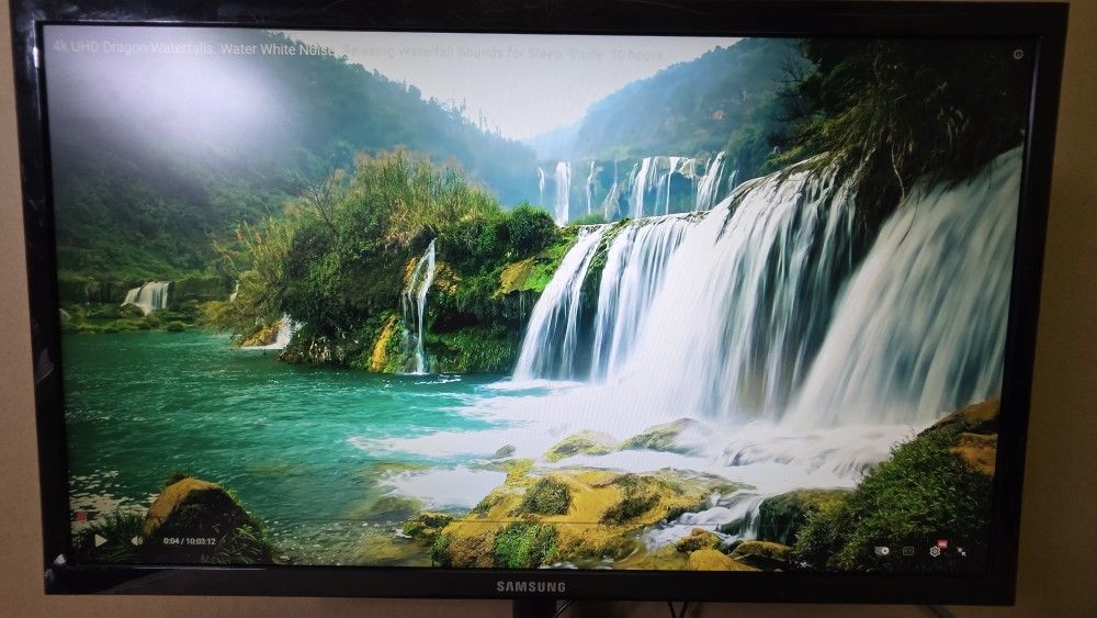 Samsung 22" Full HD LCD/LED slim monitor with VESA adjustable mount C-Clamp
