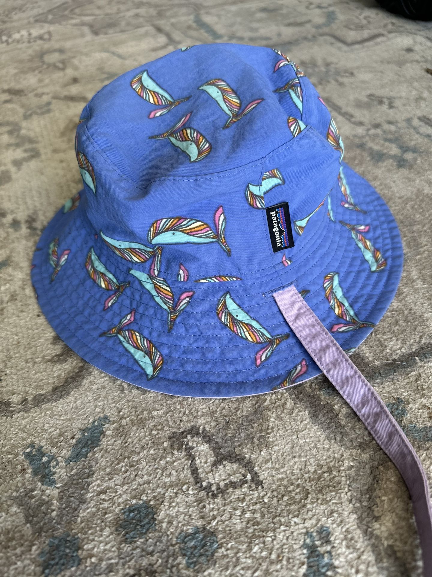Patagonia kids bucket hat // Purple & whales // Reversible