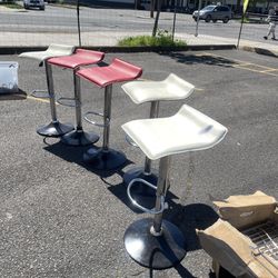 swivel bar stools