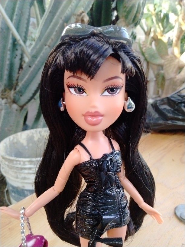 Bratz Kylie Jenner Fashion Doll ( Without Box )