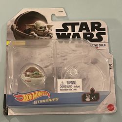 Star Wars Mandalorian The Child in Hover Pram Hot Wheels Starships Series