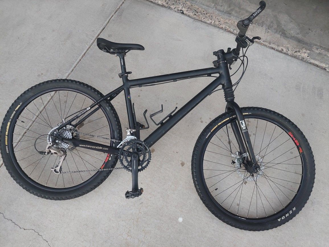 Cannondale F2000 Mt Bike