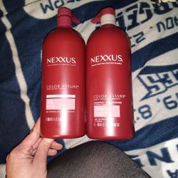 Set Nexxus Color Assure Shampoo and Conditioner