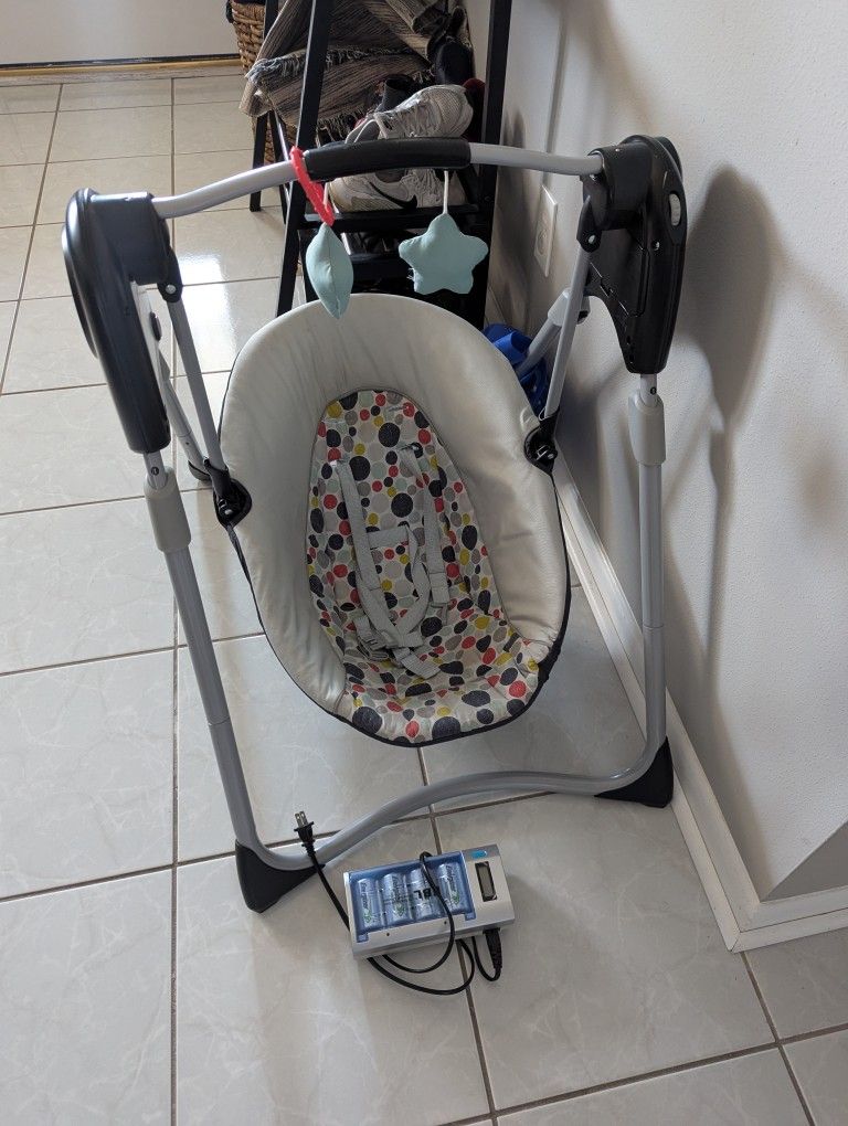 Baby swing with Chargeable Batteries And Charger