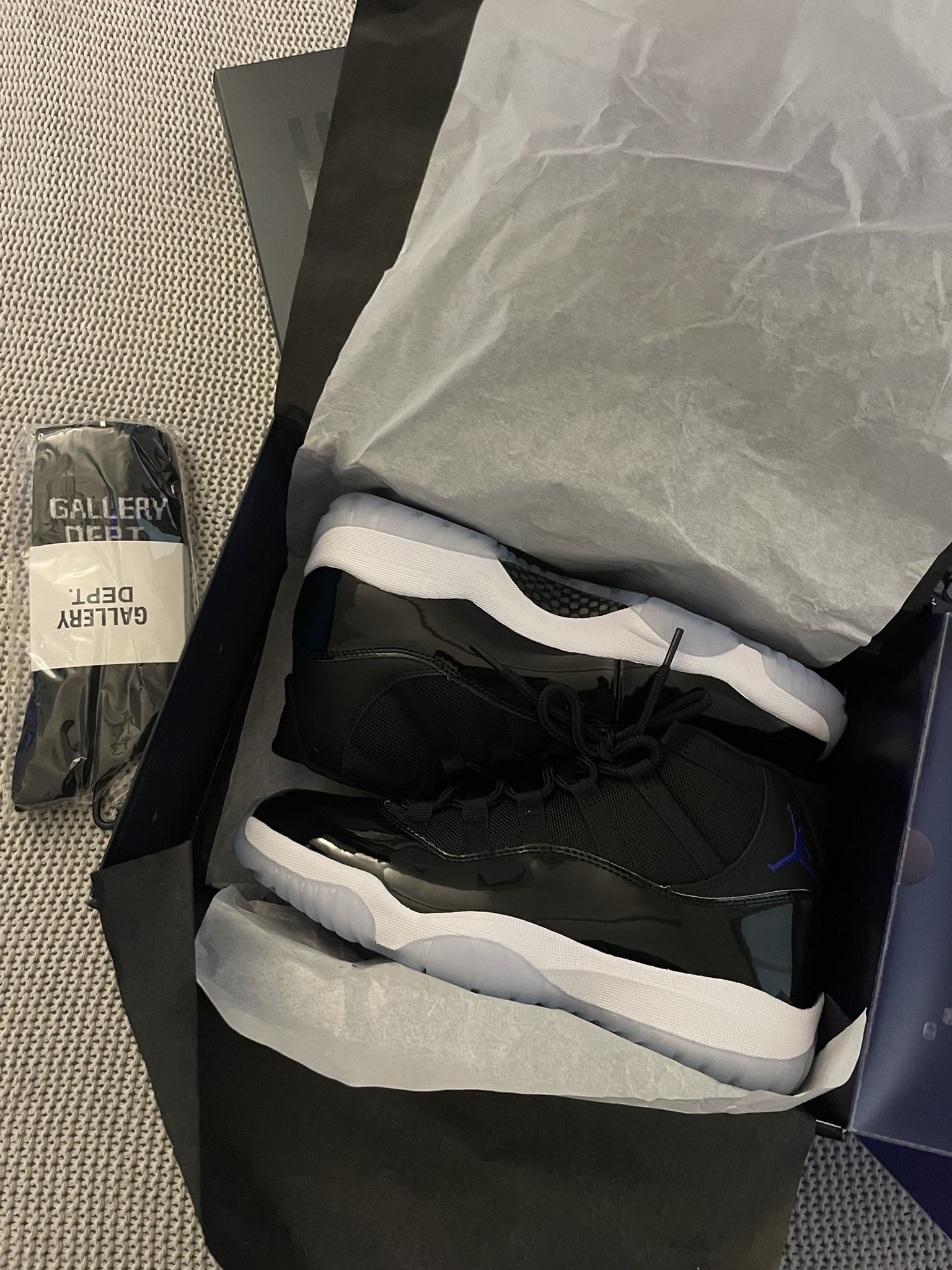 Jordan 11 Spacejam