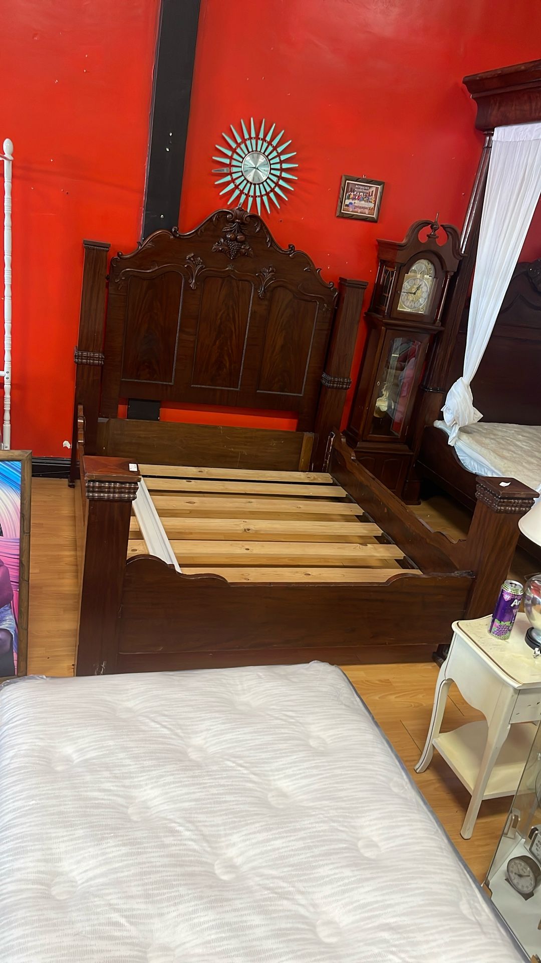 Queen Victorian Hand Carved Wood