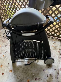 Weber Q2400 Electric Grill & Weber Cart & Accessories