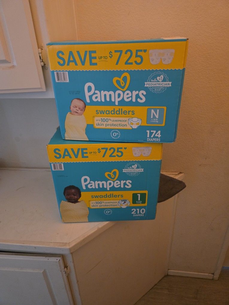 Pampers Huggies Kirkland
