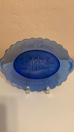 Vintage AVON “Mount Vernon” George and Martha Washington Commemorative Collector Plate