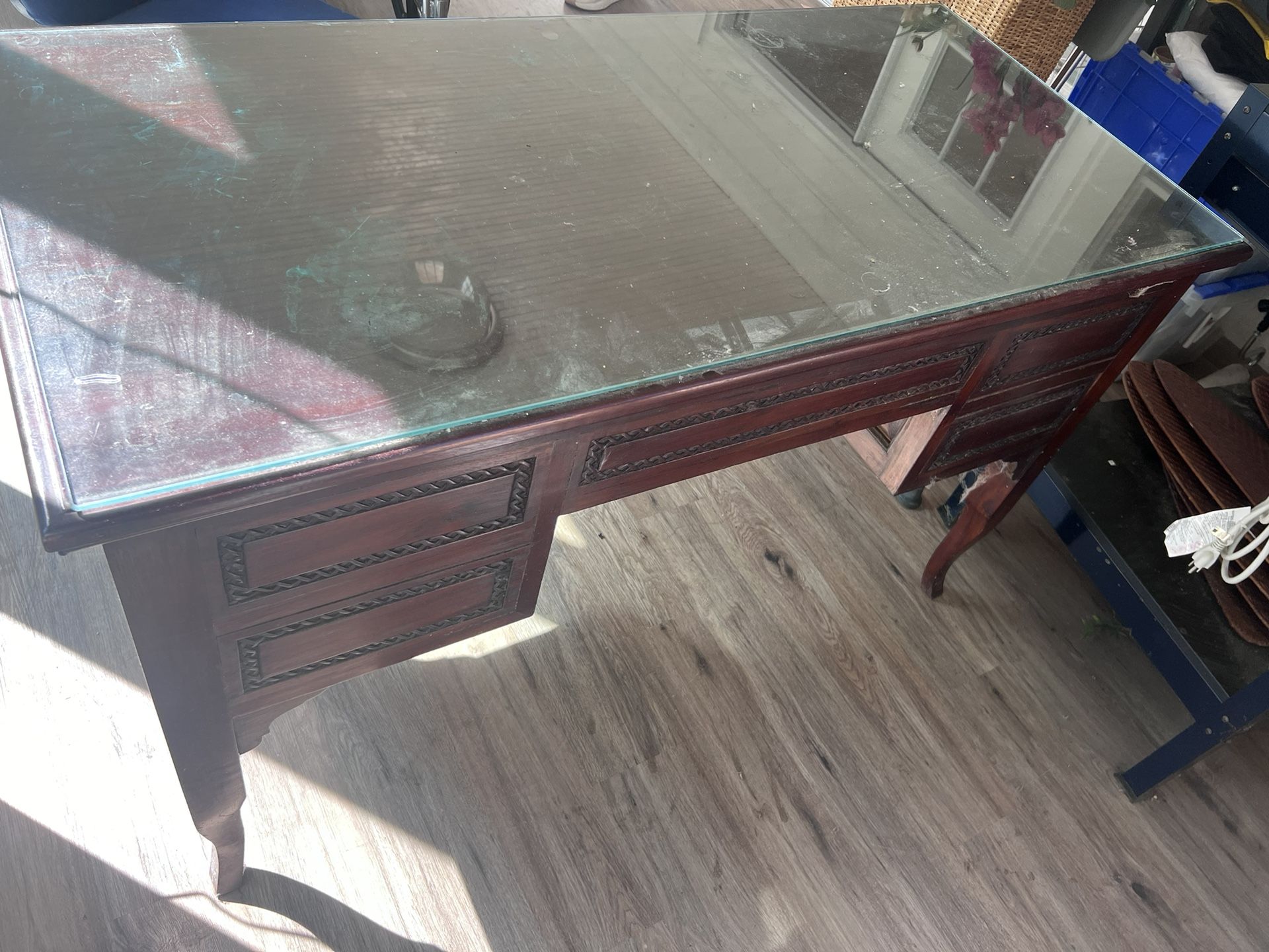 Work Desk