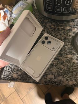 iPhone 18 pro 512GB att