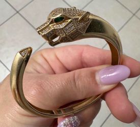Gold bracelet