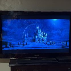 45” Samsung Tv 