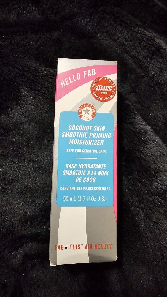 FIRST AID BEAUTY PRIMER