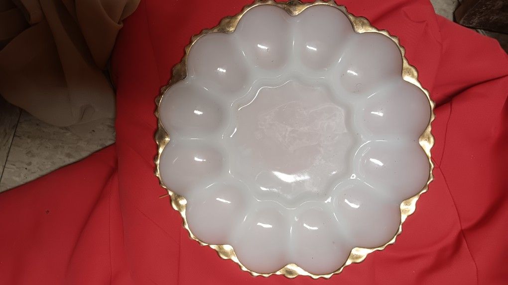 Anchor Hocking Milk Glass Plate