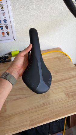 fi’zi:k Antares R7 Saddle – Excellent Condition