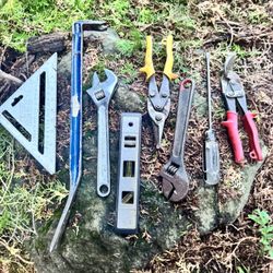 Hand Tool Lot – Adjustable Wrenches, Tin Snips, Level, Square, Pry Bar