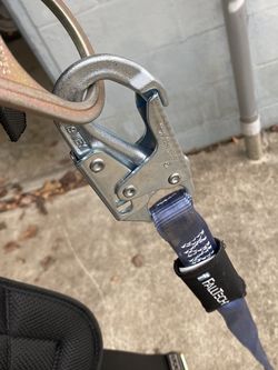 Eagle point climbing belt with Falltech safety lanyard
