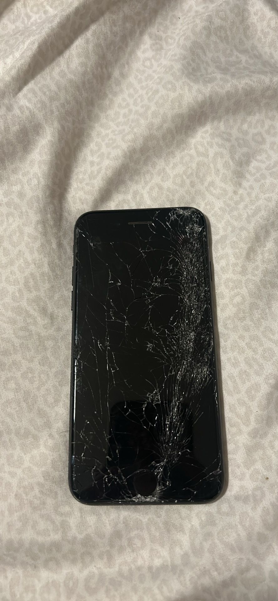 IPHONE 7 FOR PARTS!