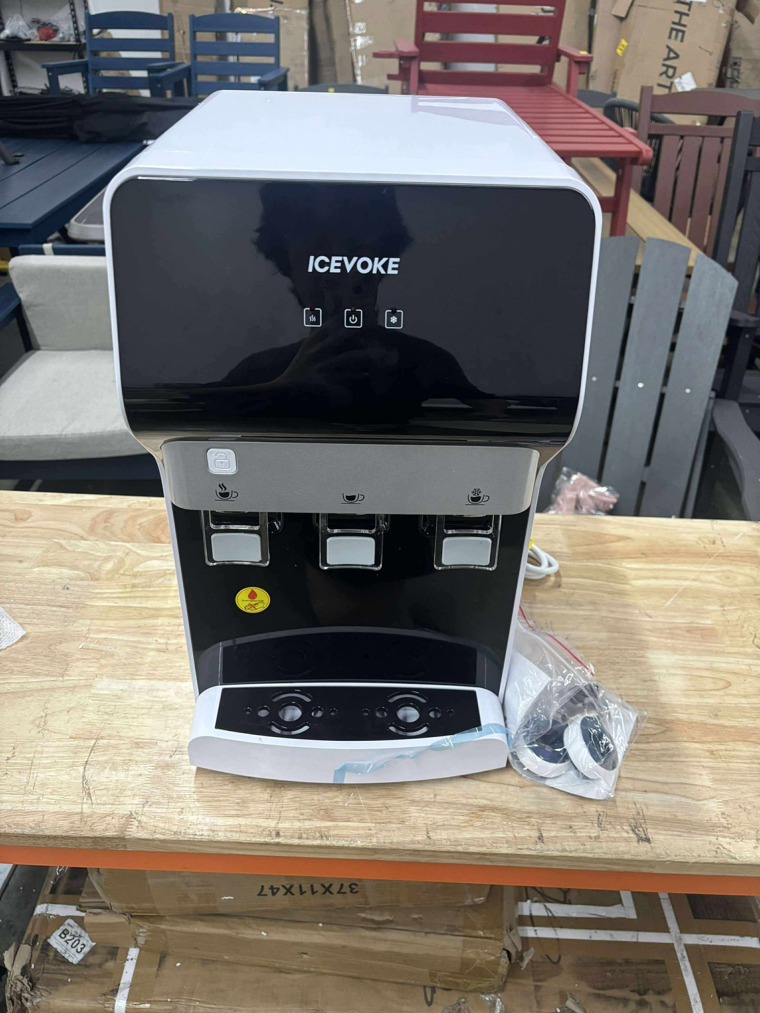 Countertop Bottleless Water Cooler Dispenser Built-in Filtration System with 4 Stage Filters Self-Cleaning 3 Temperature Night Light