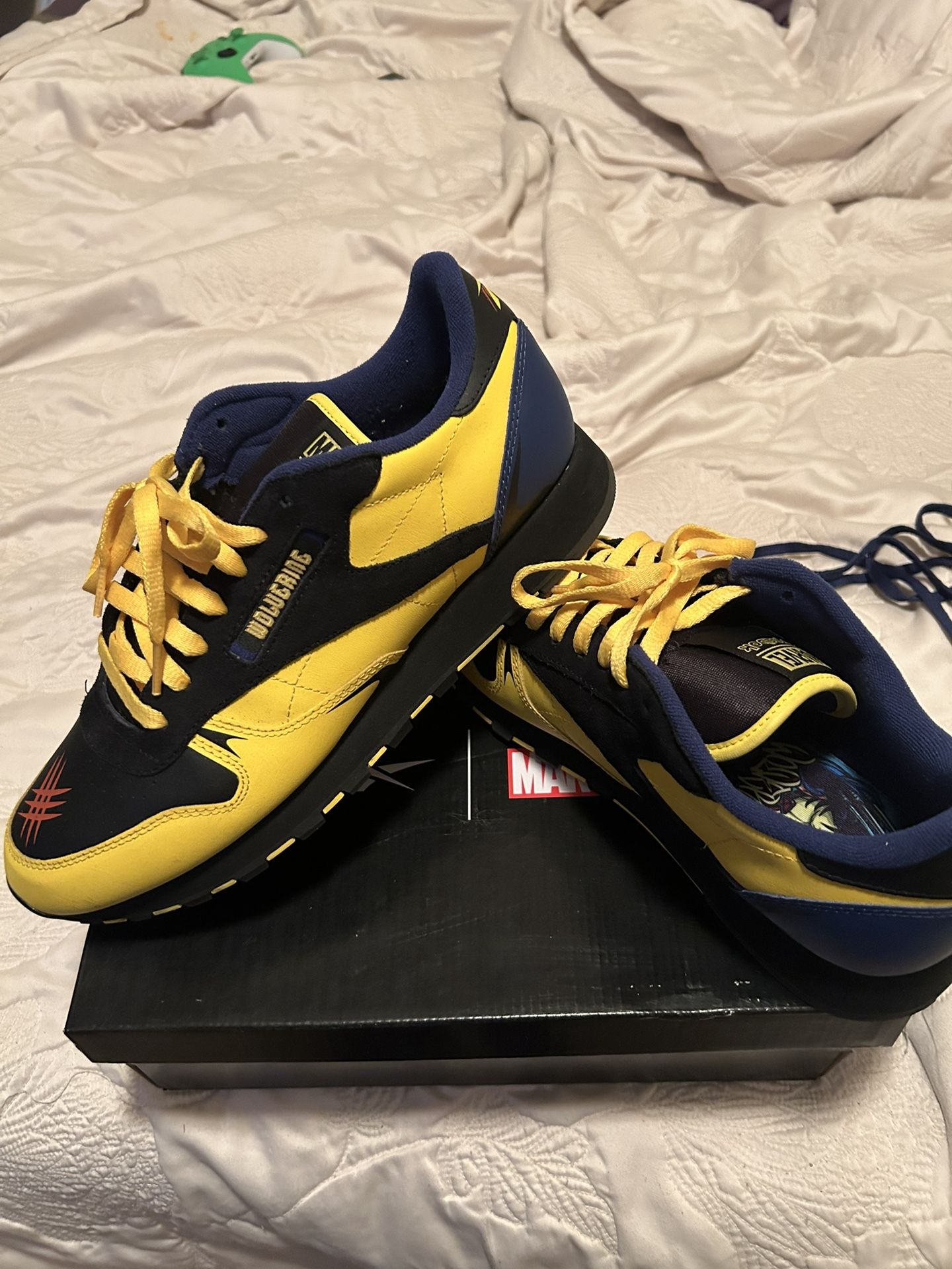 Reebok -Marvel Deadpool-Wolverine