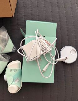 Owlet sock pulse oximeter-NEW with box