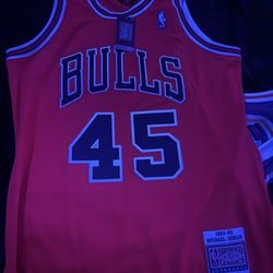Micheal Jordan  Chicago Bulls #45 Jersey 