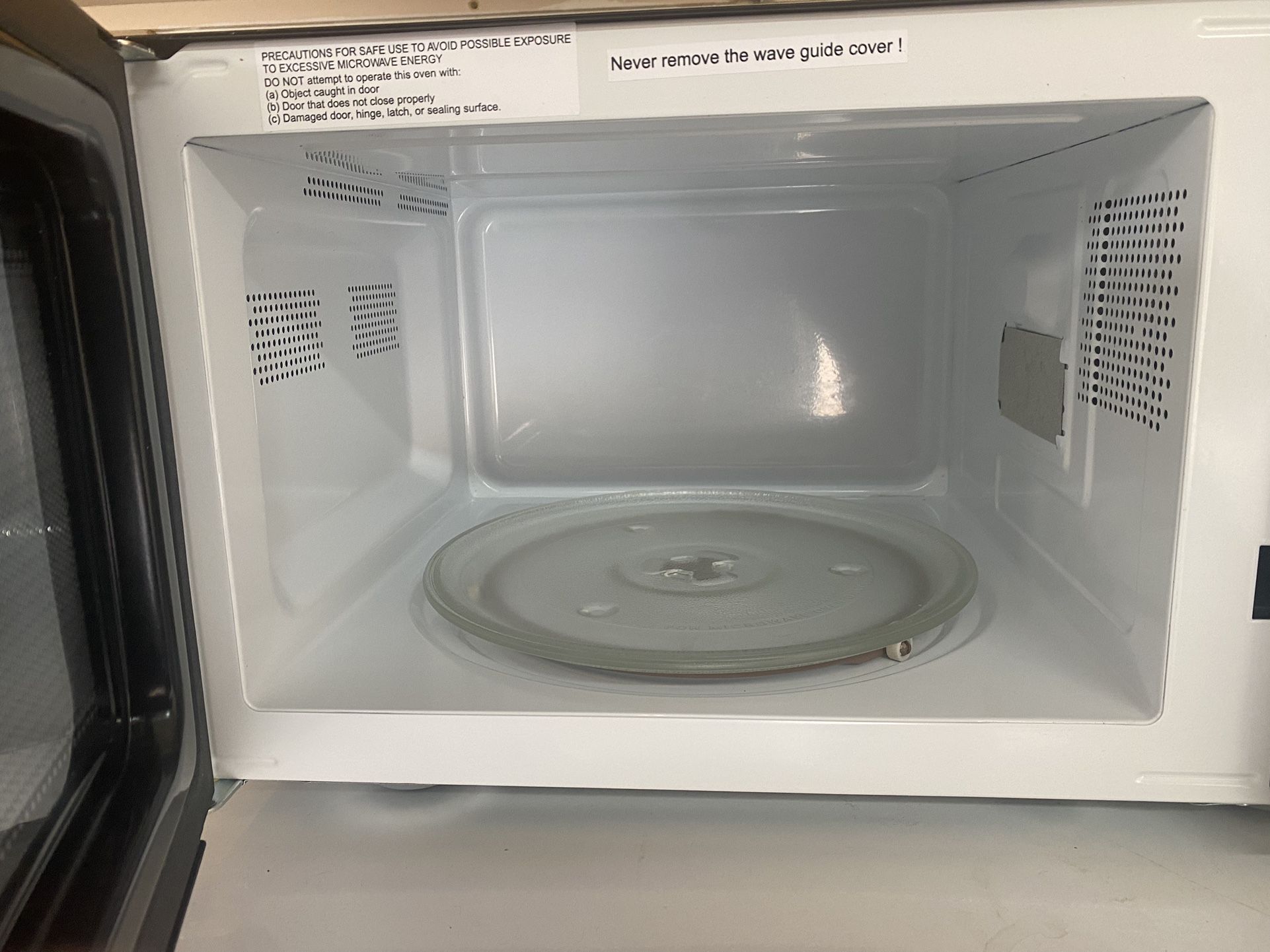 New Microwave Home & Garden