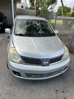 Nissan Versa 2009.
