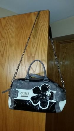Guess purse