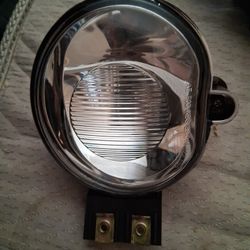 02-08 Dodge Ram 1500, 2500, 3500 Fog Light Assembly And Bulbs 