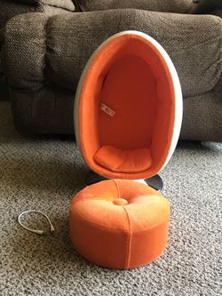 American Girl Egg chair and ottoman with built in speakers
